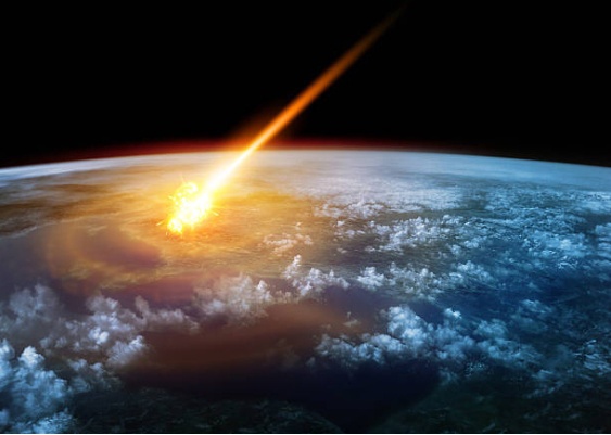部分国家均肉眼可见“小行星”撞地球场景